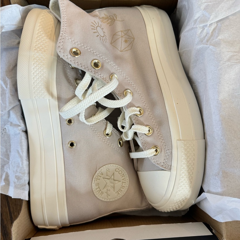 Converse Chuck Taylor All Star Platform Desert Sand Light Gold Women's Size 8 - Picture 2 of 9